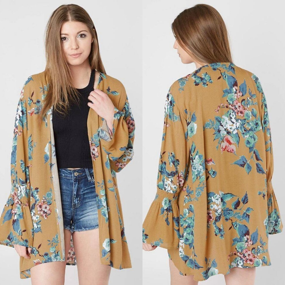New Buckle Gimmicks Boho Floral Kimono